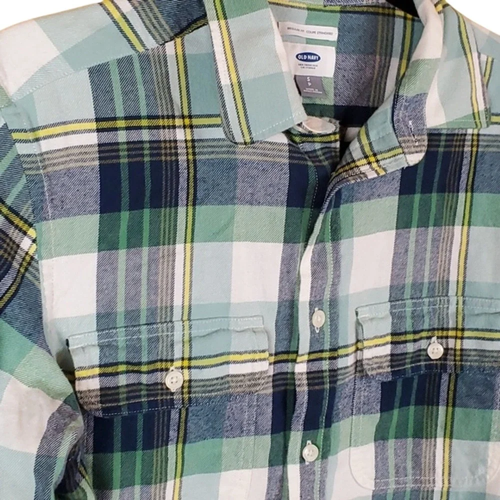 Old Navy Blue and Green Plaid Regular Fit Flannel Shirt Size Small‎